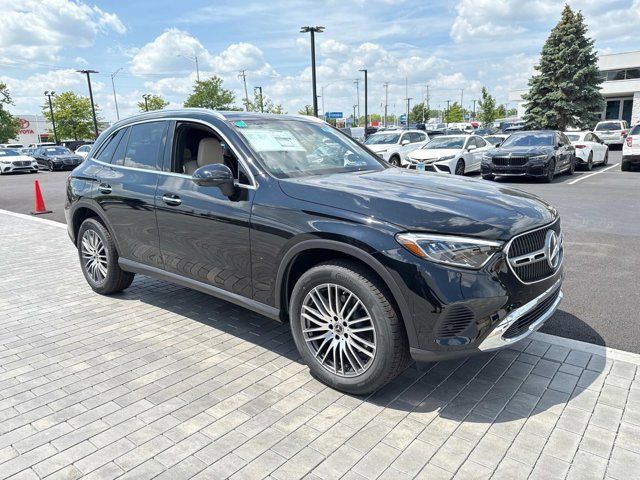 2025 Mercedes-Benz GLC 300