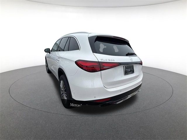 2025 Mercedes-Benz GLC 300