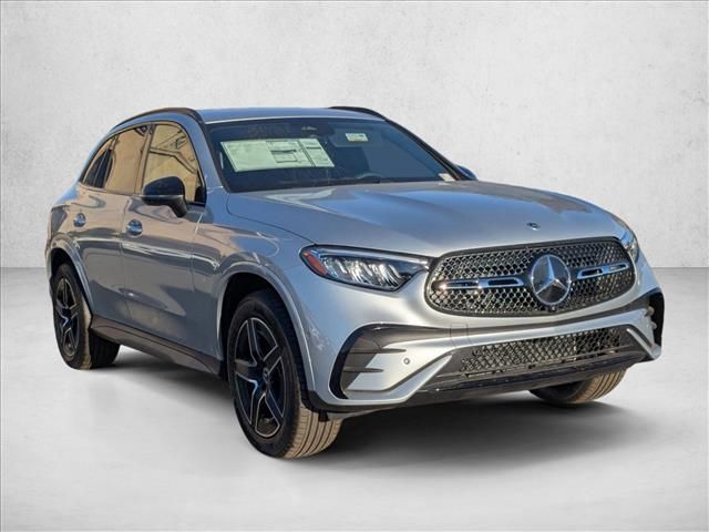 2025 Mercedes-Benz GLC 300