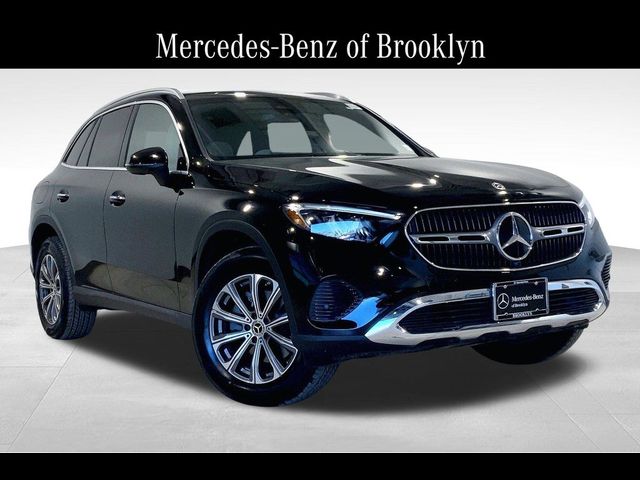 2025 Mercedes-Benz GLC 300