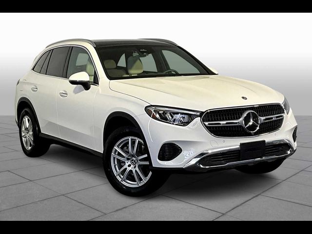 2025 Mercedes-Benz GLC 300