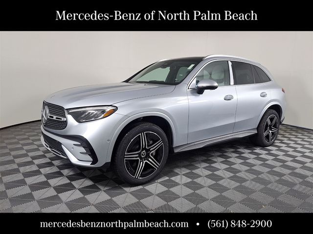 2025 Mercedes-Benz GLC 300