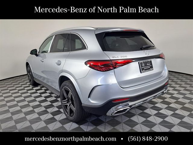 2025 Mercedes-Benz GLC 300