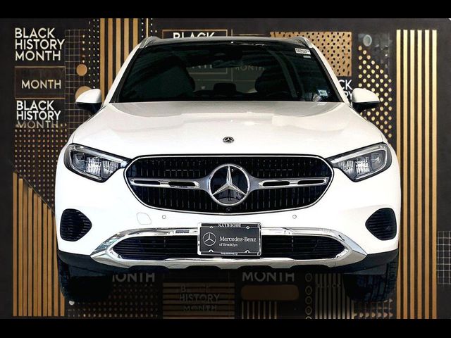 2025 Mercedes-Benz GLC 300