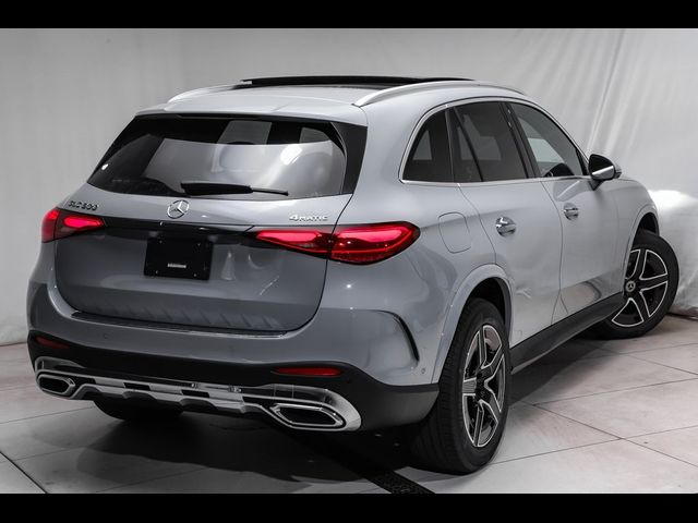 2025 Mercedes-Benz GLC 300