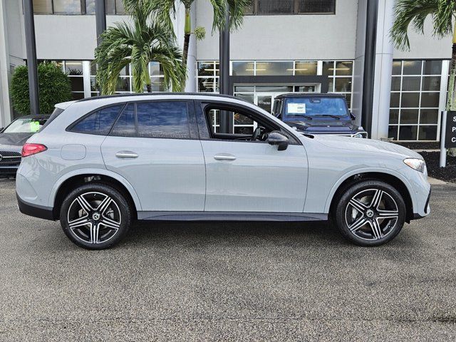 2025 Mercedes-Benz GLC 300