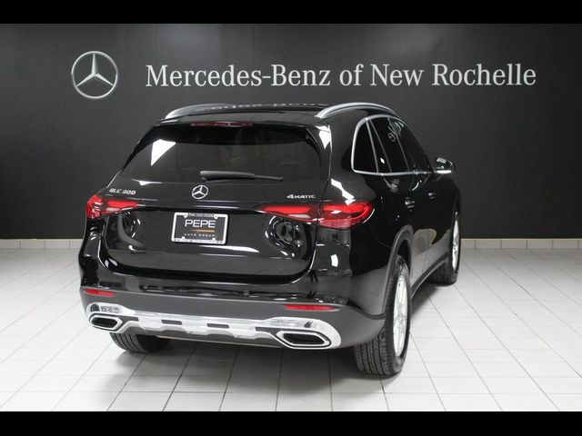 2025 Mercedes-Benz GLC 300