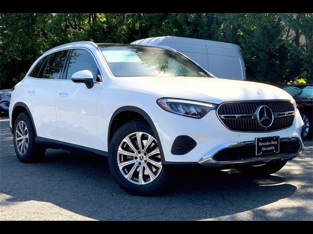 2025 Mercedes-Benz GLC 300