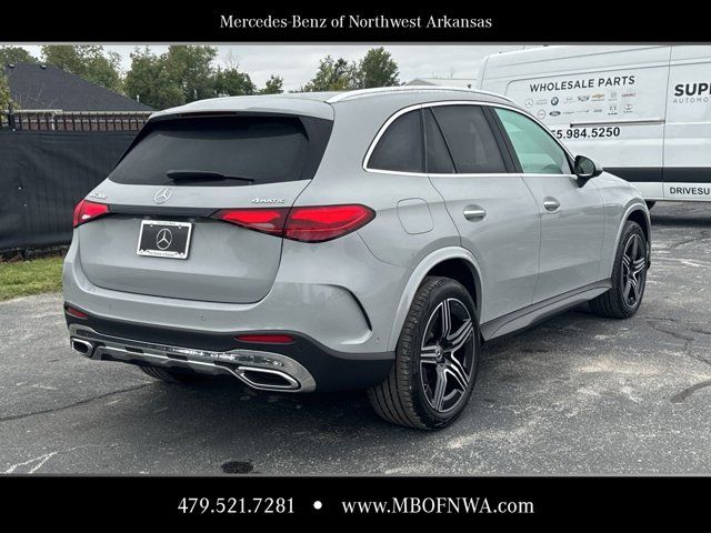 2025 Mercedes-Benz GLC 300