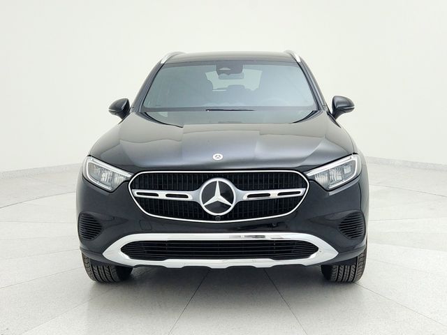 2025 Mercedes-Benz GLC 300