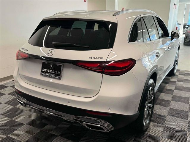 2025 Mercedes-Benz GLC 300