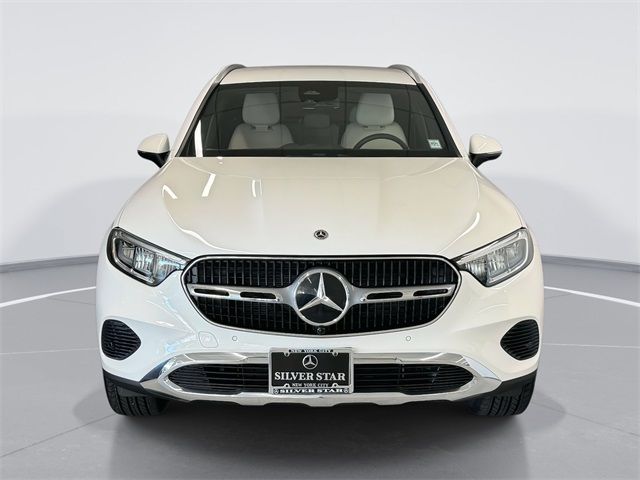 2025 Mercedes-Benz GLC 300