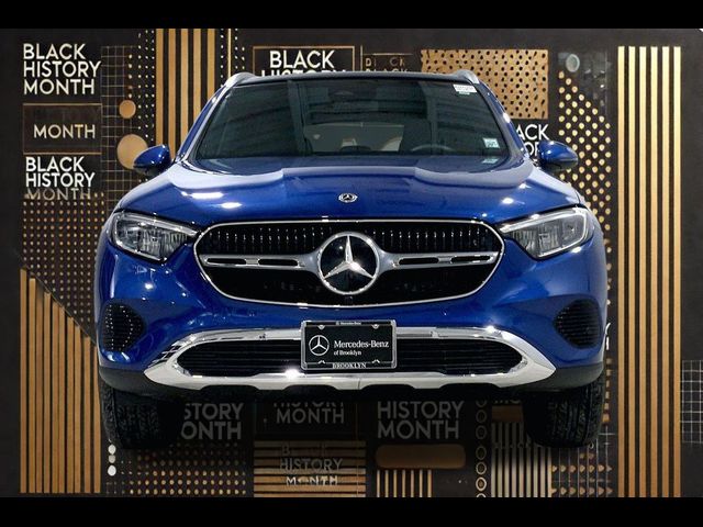 2025 Mercedes-Benz GLC 300