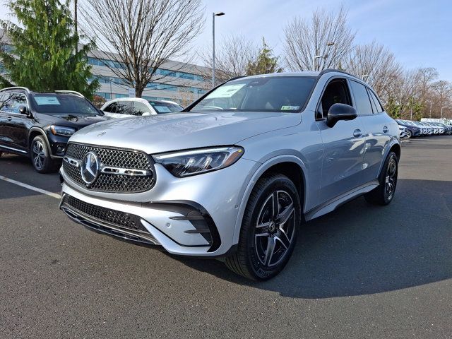 2025 Mercedes-Benz GLC 300