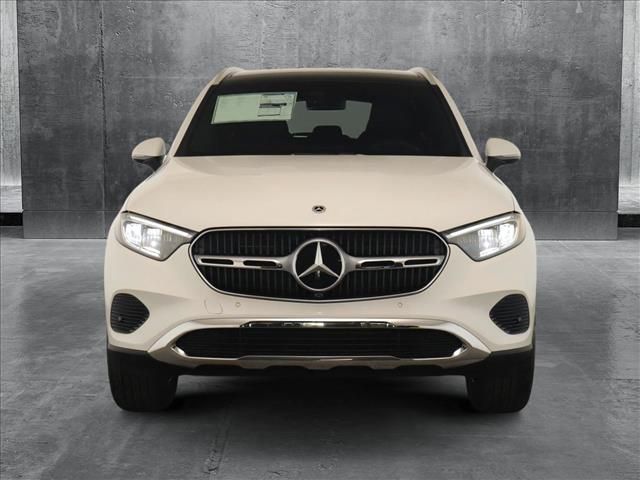 2025 Mercedes-Benz GLC 300