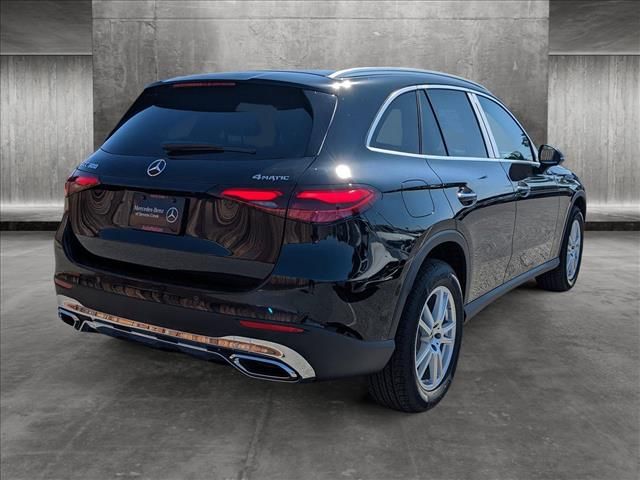 2025 Mercedes-Benz GLC 300