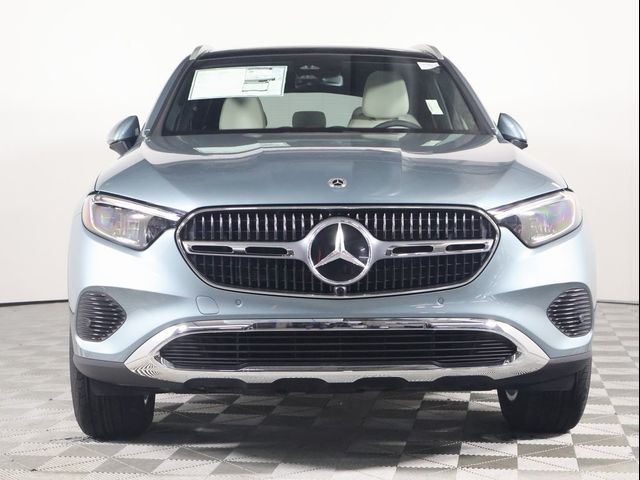 2025 Mercedes-Benz GLC 300