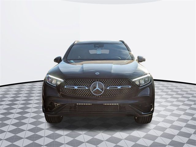 2025 Mercedes-Benz GLC 300