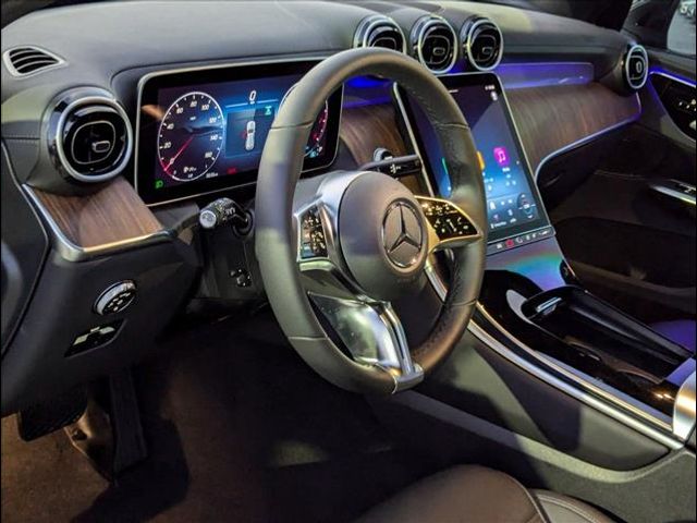 2025 Mercedes-Benz GLC 300