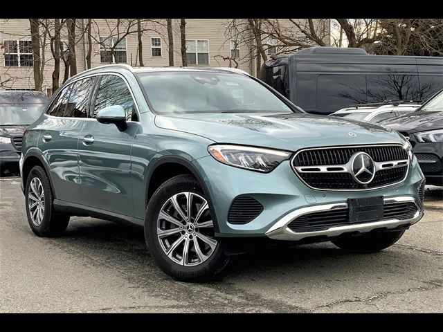 2025 Mercedes-Benz GLC 300