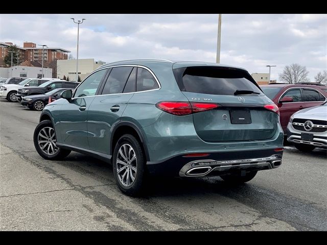 2025 Mercedes-Benz GLC 300