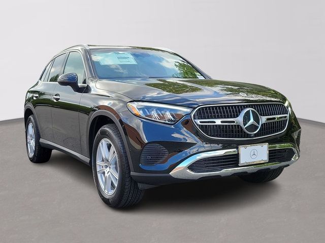 2025 Mercedes-Benz GLC 300