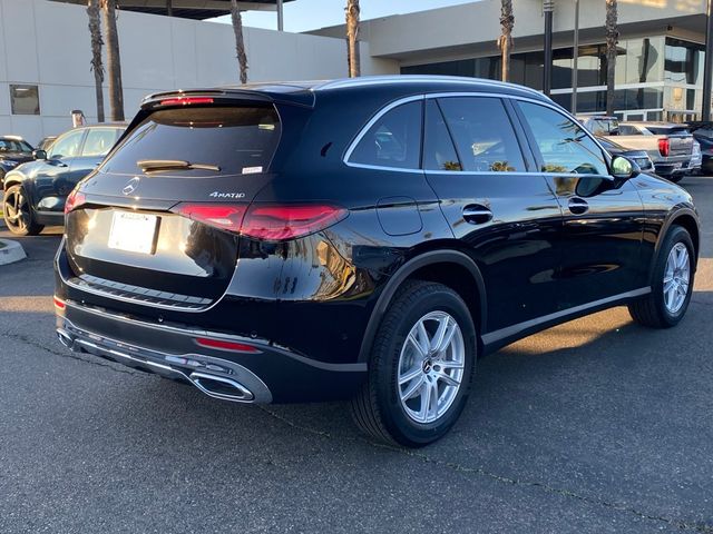 2025 Mercedes-Benz GLC 300