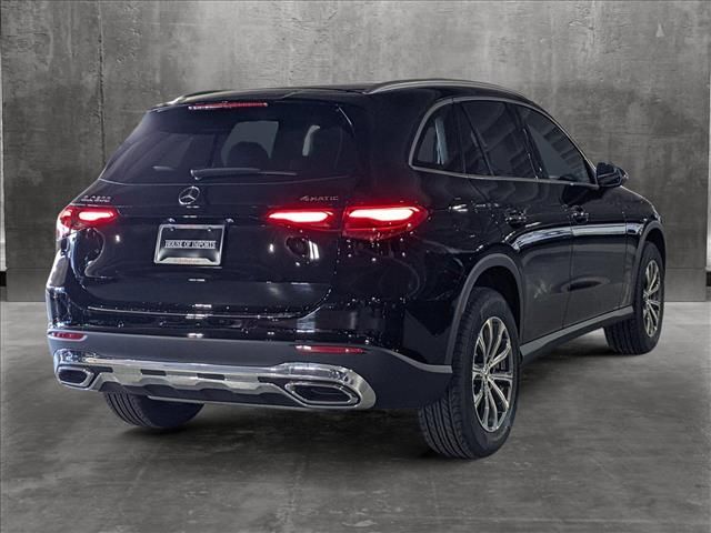 2025 Mercedes-Benz GLC 300