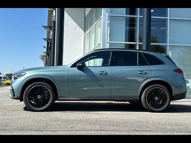 2025 Mercedes-Benz GLC 300