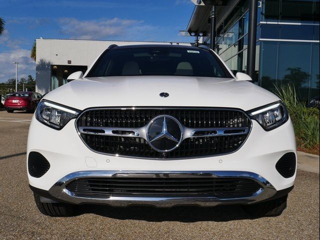 2025 Mercedes-Benz GLC 300