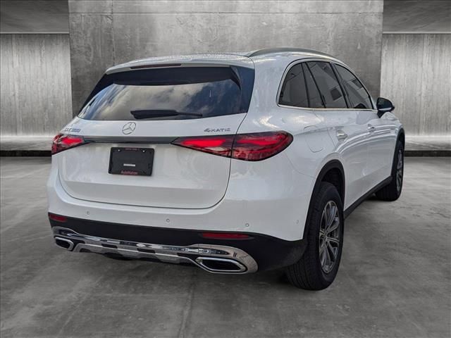 2025 Mercedes-Benz GLC 300