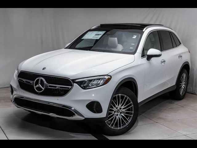 2025 Mercedes-Benz GLC 300