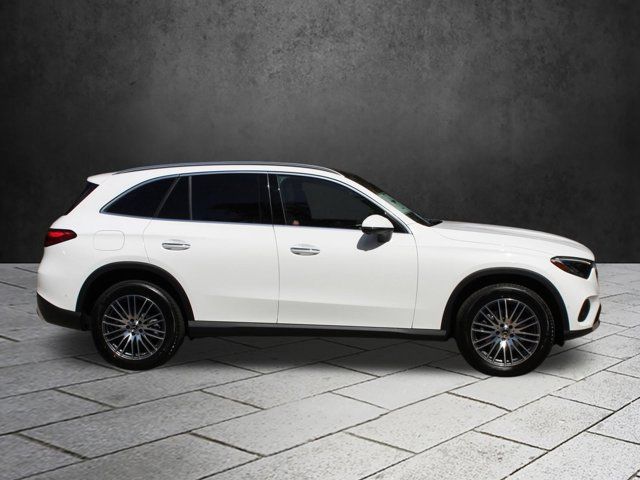 2025 Mercedes-Benz GLC 300