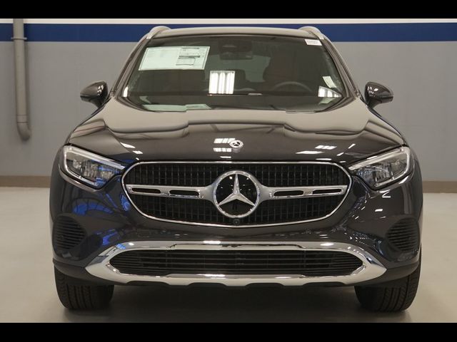 2025 Mercedes-Benz GLC 300