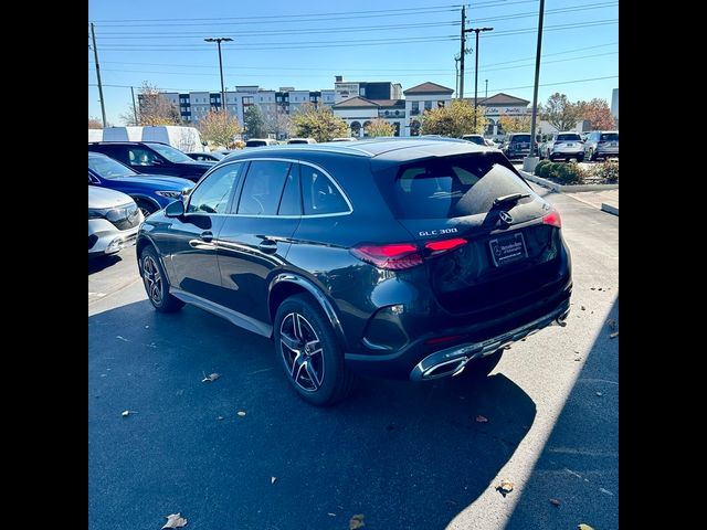 2025 Mercedes-Benz GLC 300