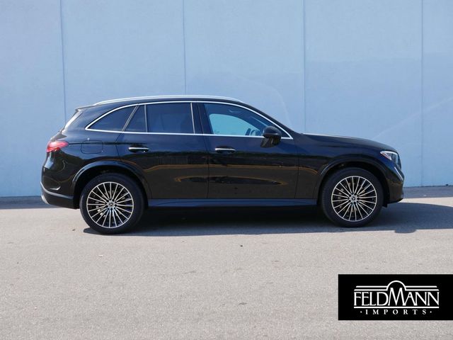 2025 Mercedes-Benz GLC 300