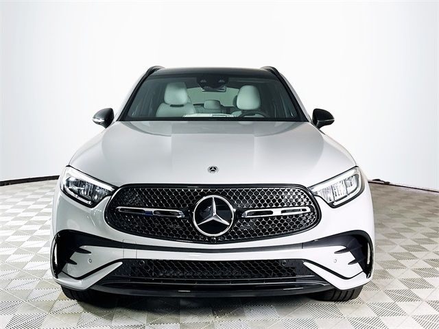 2025 Mercedes-Benz GLC 300