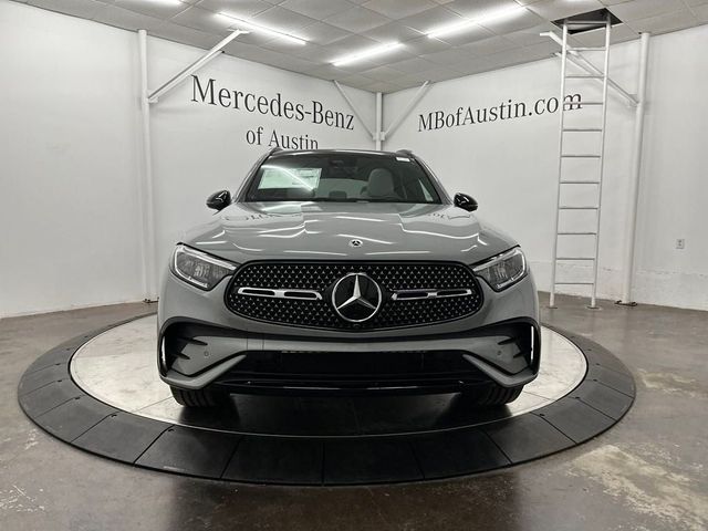 2025 Mercedes-Benz GLC 300