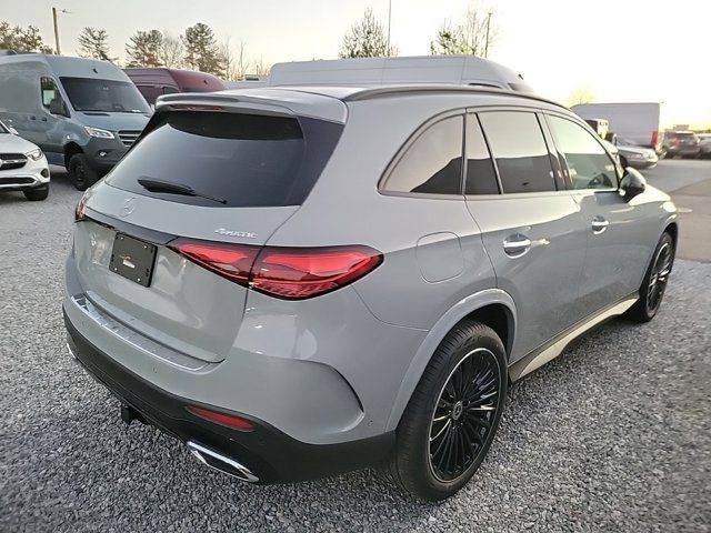 2025 Mercedes-Benz GLC 300