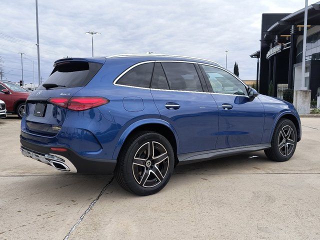 2025 Mercedes-Benz GLC 300