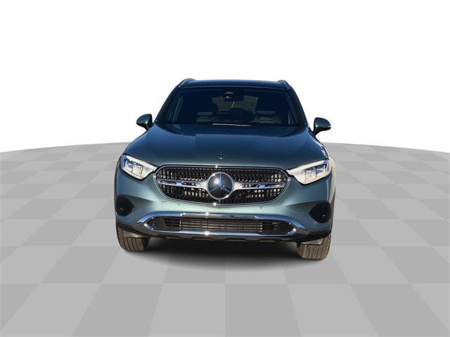 2025 Mercedes-Benz GLC 300