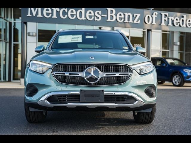 2025 Mercedes-Benz GLC 300