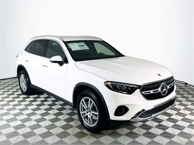 2025 Mercedes-Benz GLC 300