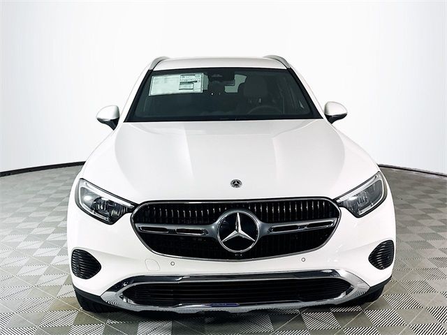 2025 Mercedes-Benz GLC 300