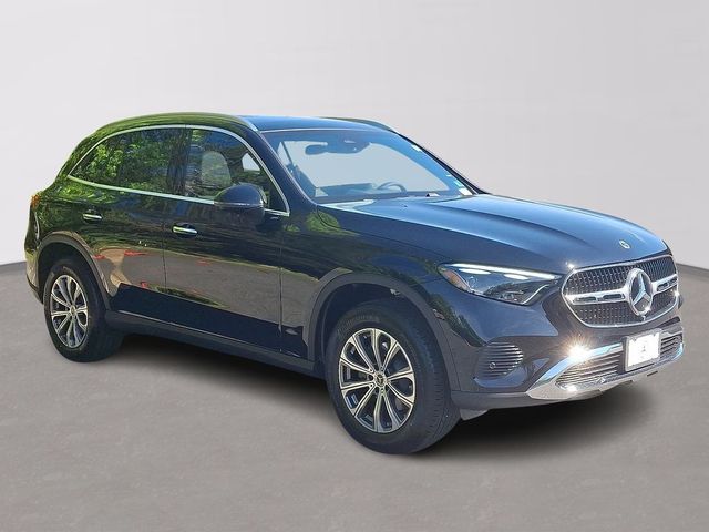 2025 Mercedes-Benz GLC 300