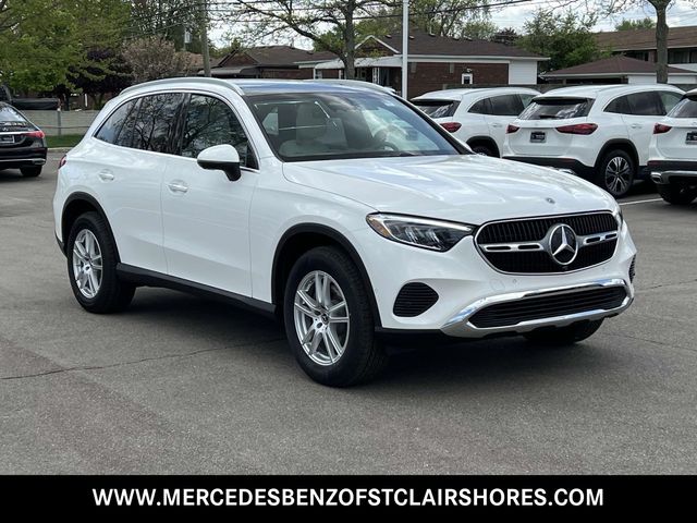 2025 Mercedes-Benz GLC 300