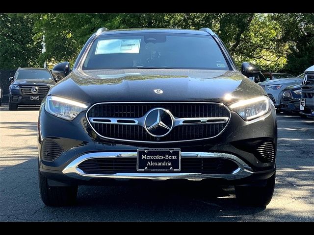 2025 Mercedes-Benz GLC 300