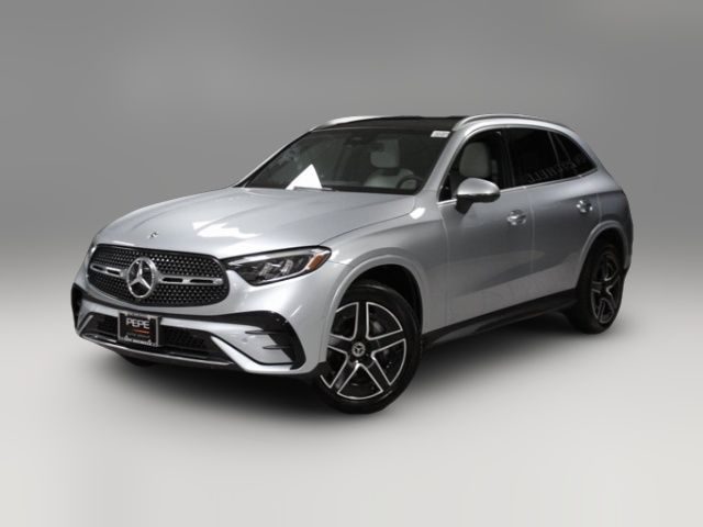 2025 Mercedes-Benz GLC 300