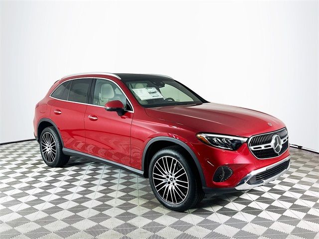 2025 Mercedes-Benz GLC 300