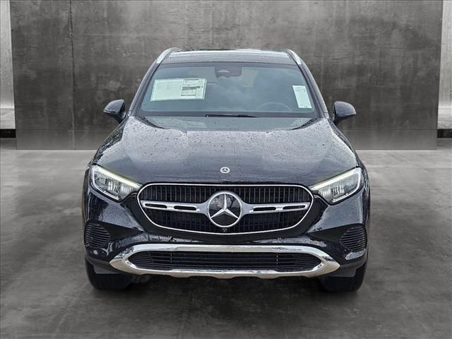 2025 Mercedes-Benz GLC 300